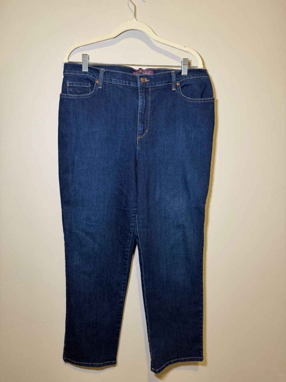 Gloria Vanderbilt Straight Leg Dark Blue Jeans